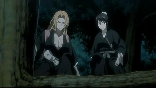 Archivo:Momo y Rangiku llegan a luchar con sus Zanpakuto.jpg