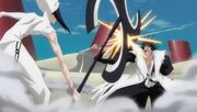 Nnoitra se enfrenta a Kenpachi.jpg