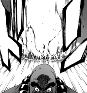 Yhwach bangkit dibelakang Ichibe.png