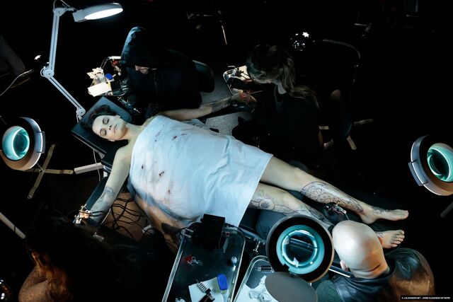 File:Tattoo process.jpg