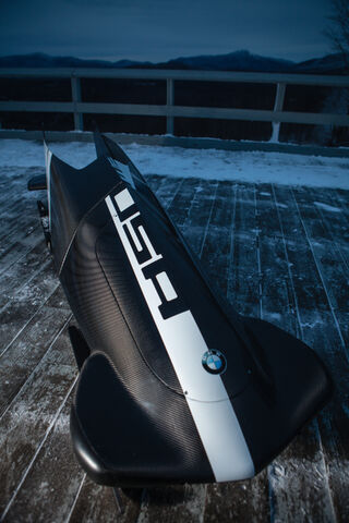 File:BMW 2M Bobsled-02.jpg