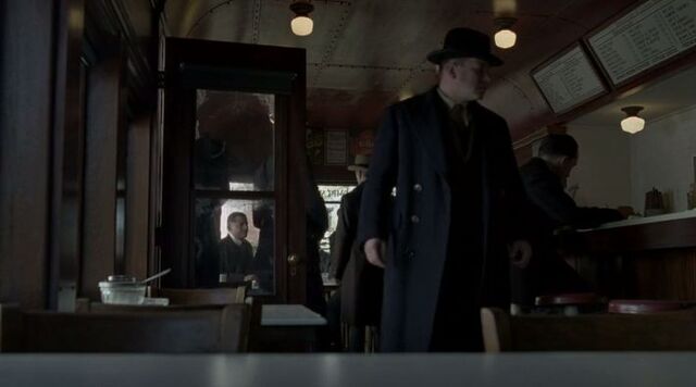 File:Bodyguard at the diner.jpg