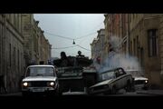 GoldenEye - Geparkter Lada.jpg