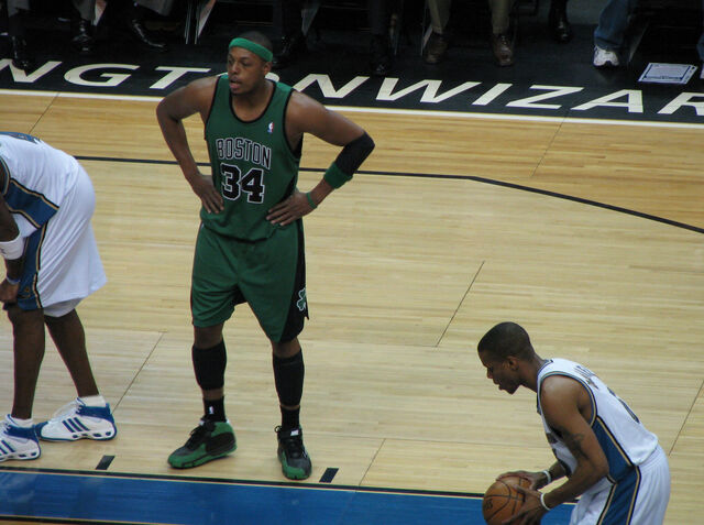 File:Paul Pierce 2.jpg