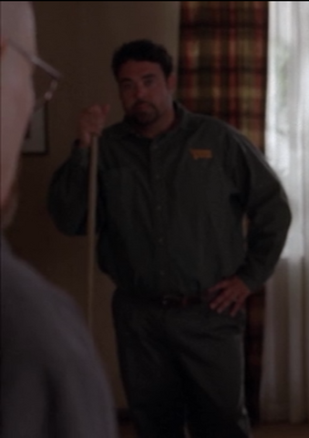 File:Carpet Cleaner Guy 2.png