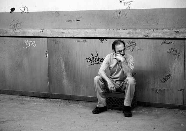 File:Better-call-saul-episode-201-jimmy-odenkirk-small-5-935.jpg
