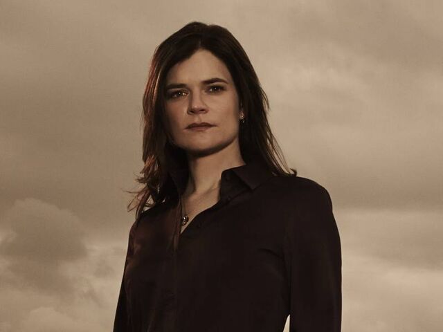 File:Cast bb 800x600 maria-schrader.jpg