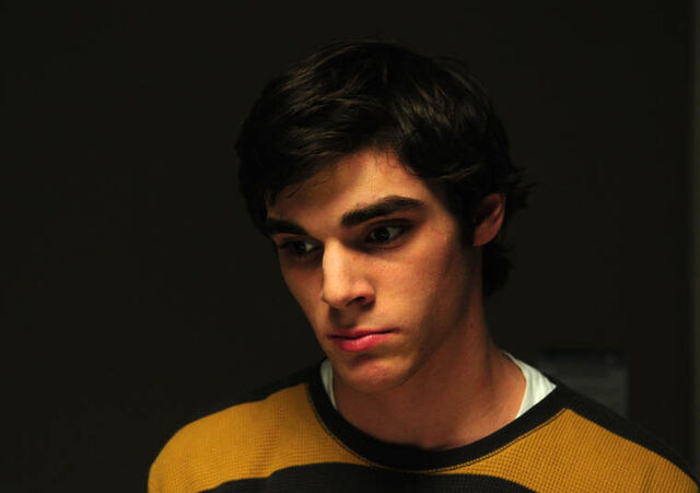 File:Episode-8-Walter-Jr-760.jpg