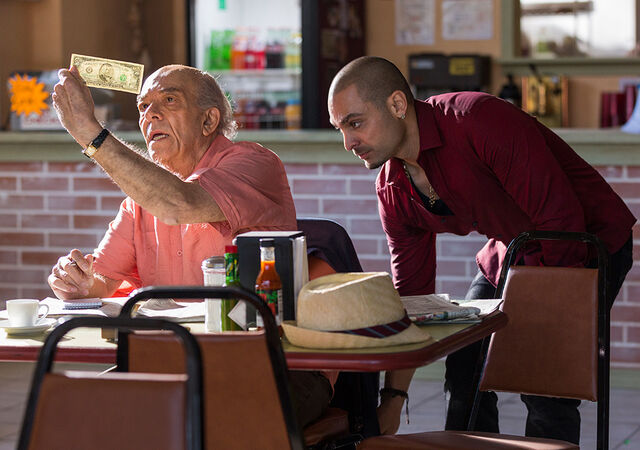 File:Better-call-saul-episode-308-nacho-mando-935.jpg