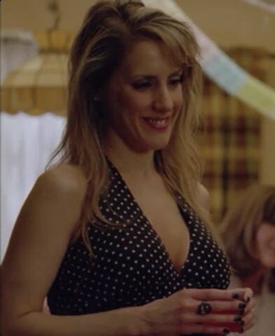 File:BlondeWoman1x7.jpg