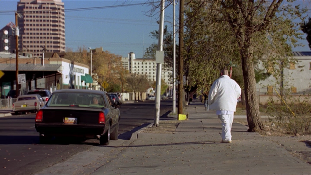 File:Rival Dealers car.png