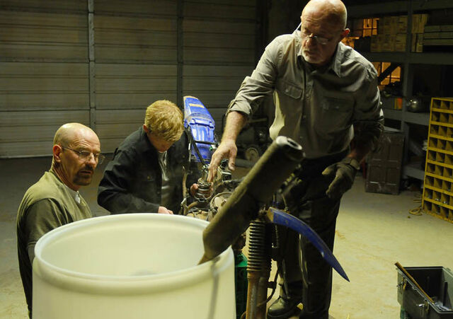 File:Episode-6-walt-todd-mike2345987203498572.jpg