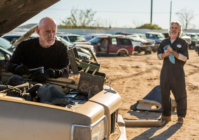 File:Better-call-saul-episode-301-mike-banks-935.jpg