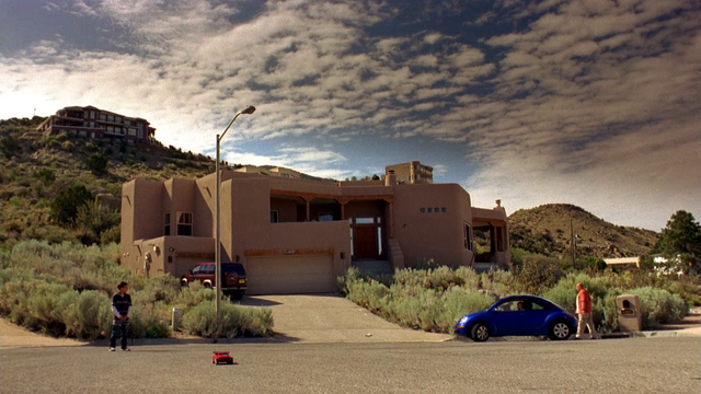 Archivo:2x01 - Casa de los Schrader.png