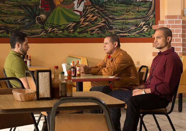 File:Better-call-saul-episode-204-nacho-mando-935.jpg