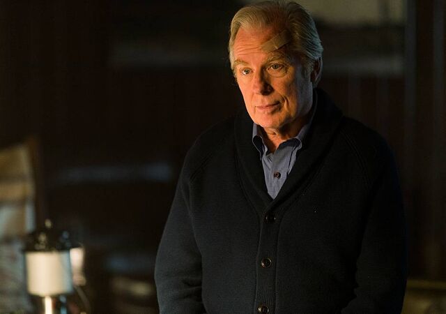 File:Better-call-saul-season-3-chuck-mcgill-michael-mckean-935x658.jpg