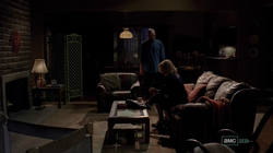 5x05 - Dead Freight 14.png