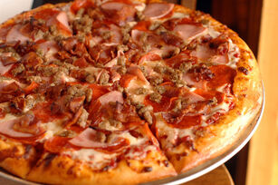 Meaty meat pizza