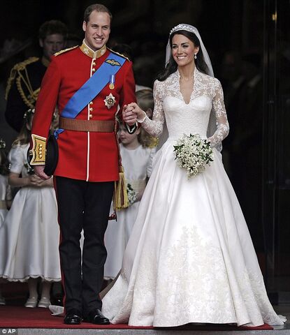 File:Her Dress.jpg