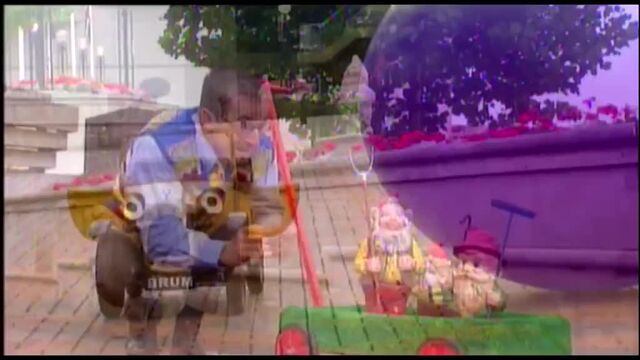 File:Brum-Episode-38-Cream-Balloon.jpg