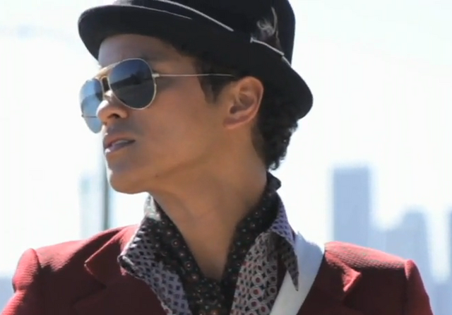 File:1147 Bruno-Mars-Grenade-Lyrics.png