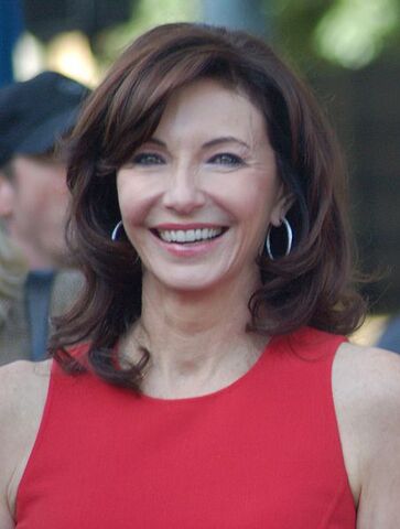 File:453px-MarySteenburgenDec09.jpg