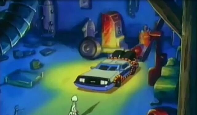 File:Garage int.jpg