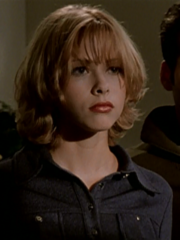 File:Heidi Barrie.png