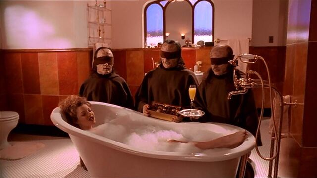 File:Glory's Mansion bathroom forever.jpg