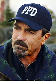 Selleck-stone1