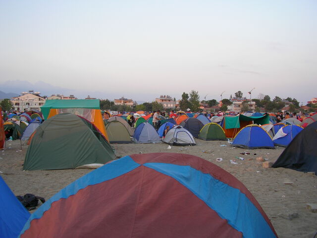 檔案:A camping place.jpg