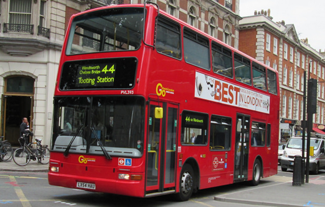File:44 to Tooting Station.png