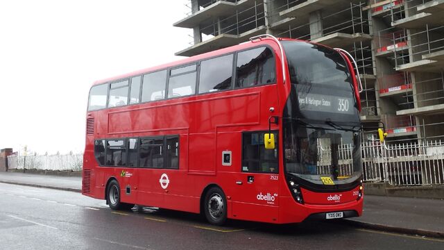 File:London Bus Route 350.jpg