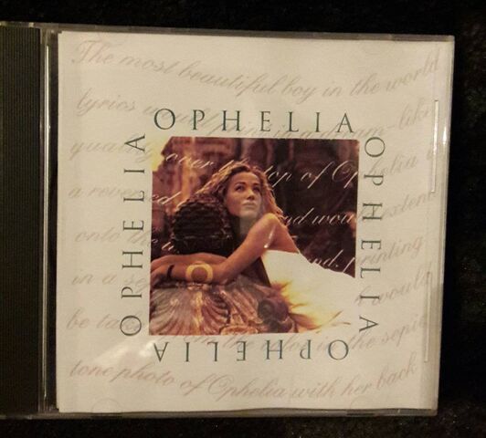 Fichier:1994 ophelia.jpg