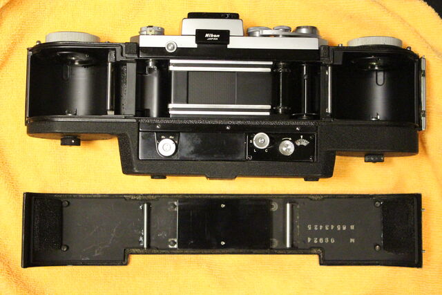 File:Nikon f 250 006.jpg