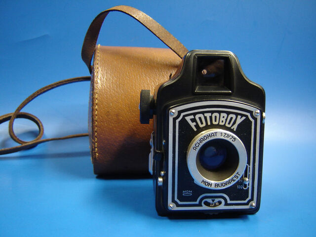 File:Mom-fotobox--4.jpg