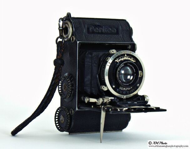 File:Voigtländer, Perkeo (3x4).jpeg