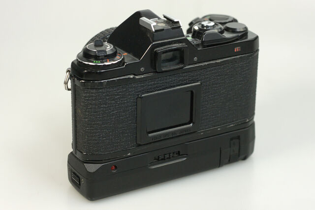 File:Pentax ME 04 DxO.jpg