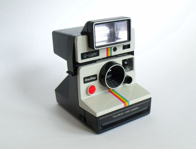 File:Polaroid OneStep SX-70.jpg