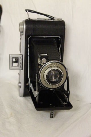File:Cameras 077.jpg