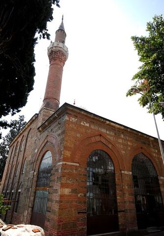 Dosya:Bursa ftade camii 3 copy.jpg