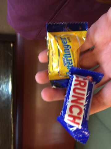 File:Mini butterfinger and snickers.jpeg