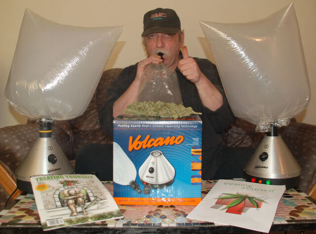 File:Kf volcano ty med.jpg