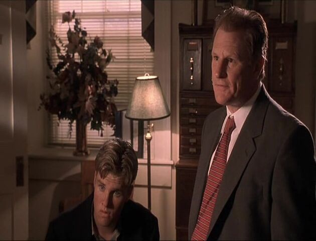 File:Carrie 2 The Rage Eric´s father.jpg