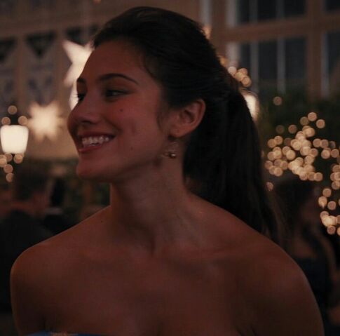 File:Carrie 1080p KISSTHEMGOODBYE 1380-1.jpg