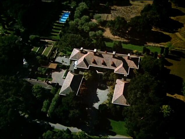File:Mansion.jpg