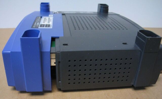 File:Linksys-BEFW11S4-05.jpg