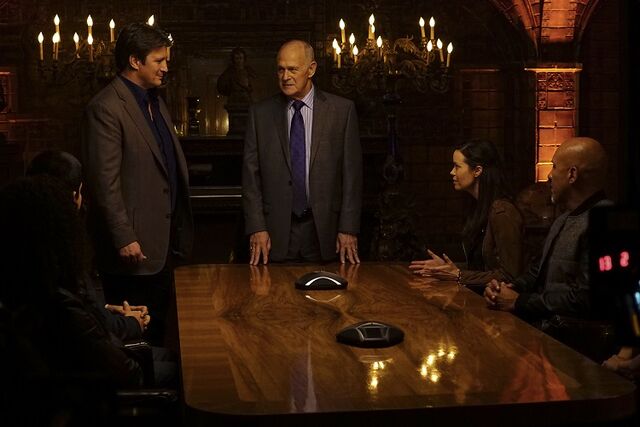 File:Castle-8x14.jpg