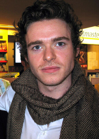 Файл:800px-Richard Madden 2009 cropped (1).jpg