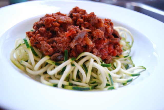 File:Zucchini-pasta.jpg
